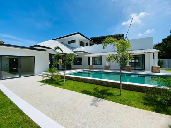 4 bedroom, 4 bathroom house i Koh Samui, swimming pool